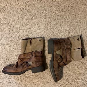 Roxy “Storm” Boots